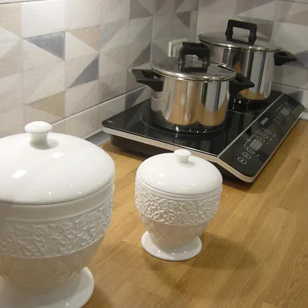 E Beb Kiss Under The Moon Lesina