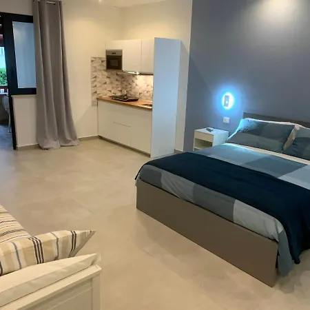 Apartman E Beb Kiss Under The Moon